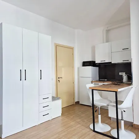 Classik 401 * Durrës